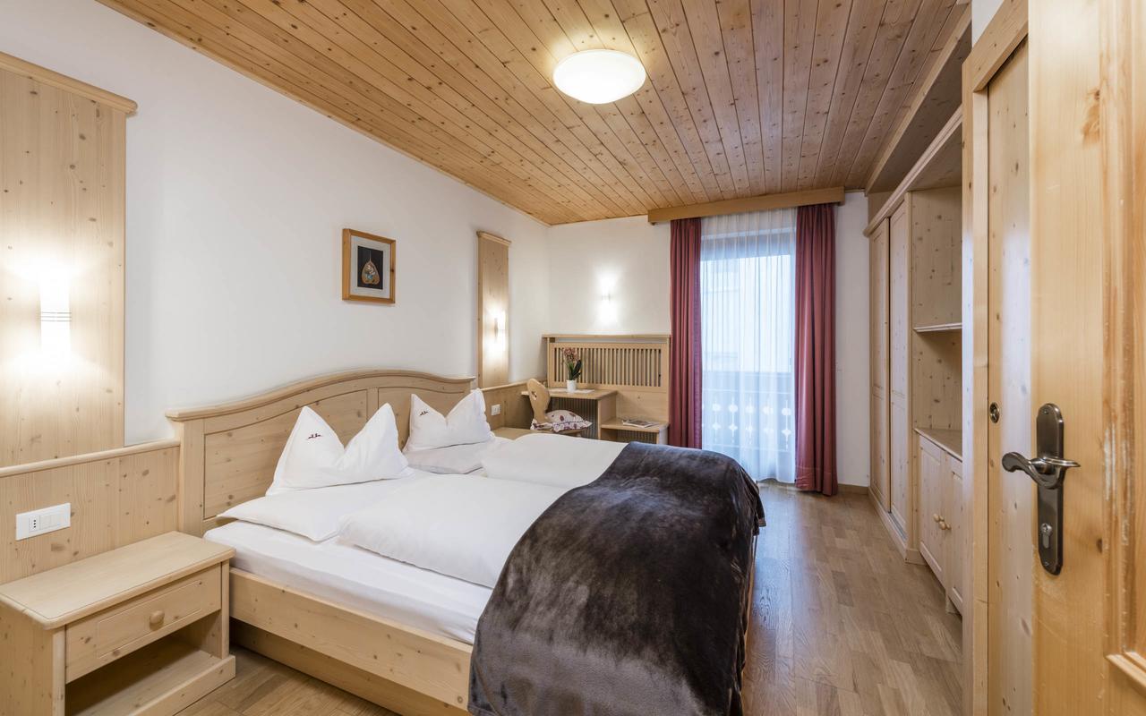 La Stöa - Romantic B&B San Vigilio Di Marebbe Esterno foto